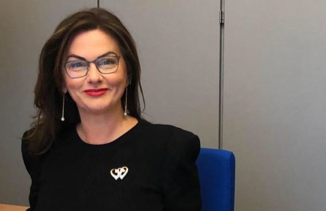 Známu političku vytočili do vývrtky!