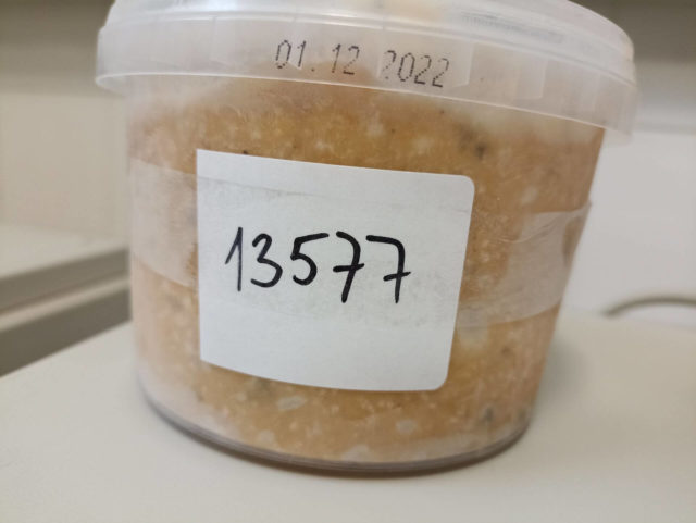 Tuniakova natierka s olivami 500g vyrobca gastro menu expres 2.jpg