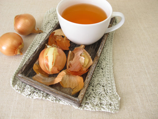 čaj a cibuľa
