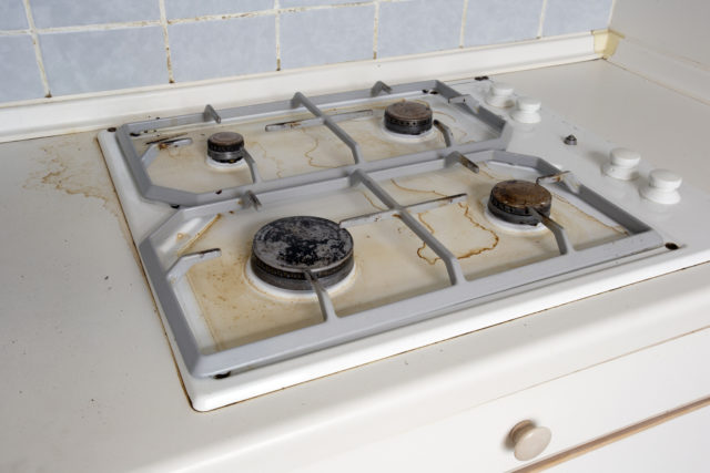 špinavý a mastný spotrebič