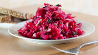 šalát z červenej repy