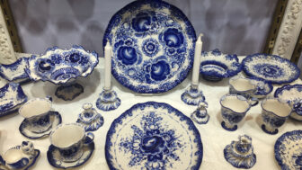 starý porcelán