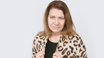 leopardí sveter