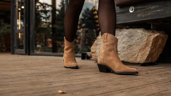 Kovbojské semišové čižmy