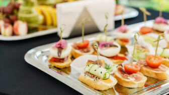 12 nápaditých chlebíčkov a jednohubiek