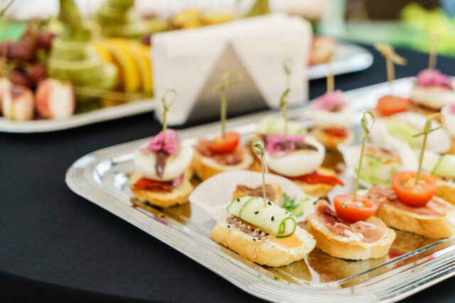 12 nápaditých chlebíčkov a jednohubiek