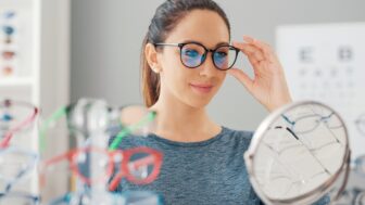 skúšanie dioptrických okuliarov