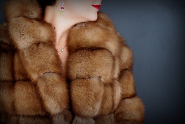 kožušinový kabát