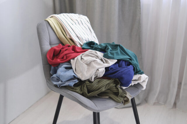 oblečenie na stoličke