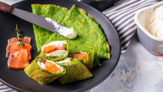 špenátové palacinky plnené údeným lososom