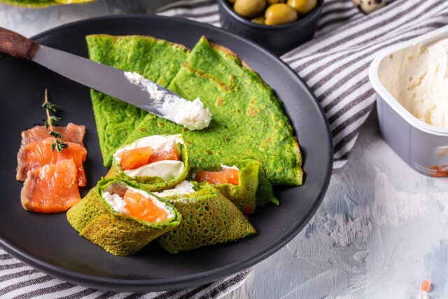 špenátové palacinky plnené údeným lososom