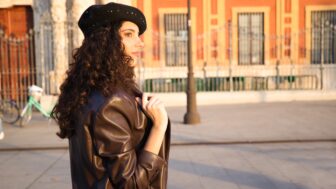 dámske hnedé kožené sako