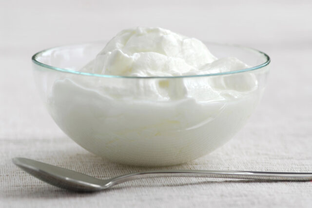 biely jogurt