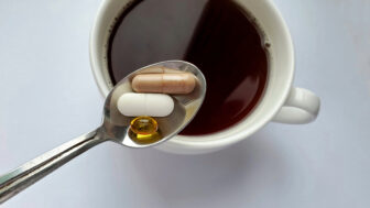 káva a vitamíny
