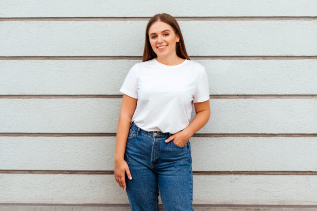outfit s bielym tričkom