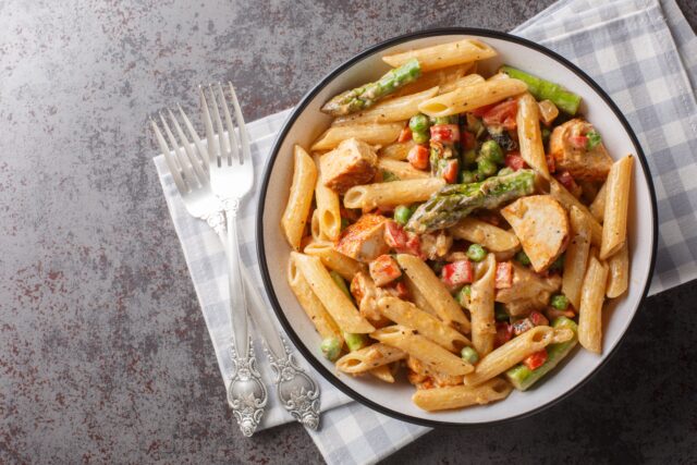 penne so zelenou špargľou