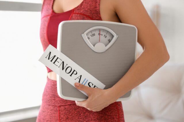 priberanie v menopauze