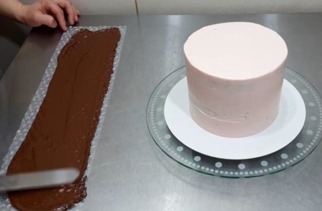 Chocolate decoration cake 6.jpg