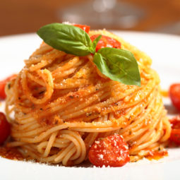 Pasta italiana spaghetti al pomodoro
