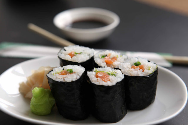 Maki sushi fisch.jpg