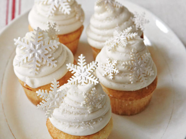 Creative holiday cupcake recipes 240 5a2e7a5e65cf2__700 1.jpg