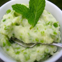 Mashe potatoes with peas and mint.jpg