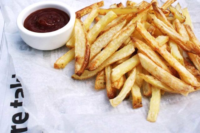 Oven baked fries a.jpg