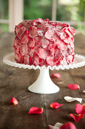 Rose_parade_cake.jpg