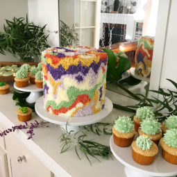 Artist makes colorful cakes similar to wool carpets and the result is wonderful 5ab4da2e17ce2__880.jpg