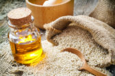 9 dôvodov prečo používať sezamový olej