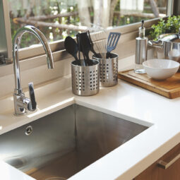 Kitchen,Sink,And,Faucet