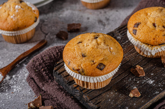 Šťavnaté hruškové muffiny s kúskami čokolády