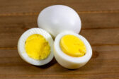 Správne uvarený žiarivo žltý žĺtok