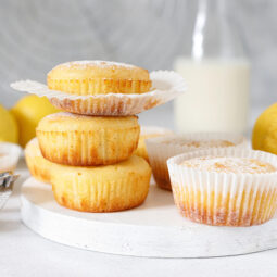 Citrónové muffiny bez mlieka a vajec: Sladká jednoduchosť z piatich surovín