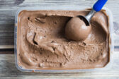 Čokoládová zmrzlina bez zmrzlinovača: Recept len z troch ingrediencií