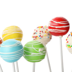 Koláčik na paličke, ktorý ovládol svet – fenomén menom cake pop