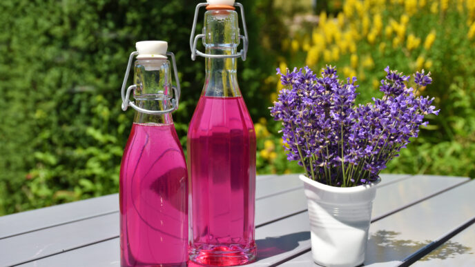 Domáci levanduľový sirup: Chuť leta ukrytá v jednej fľaši