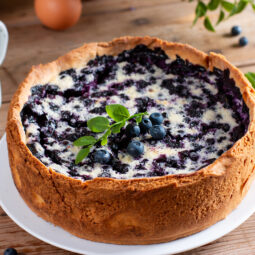 Hodvábny čučoriedkový cheesecake: dezert, ktorý očarí zmysly