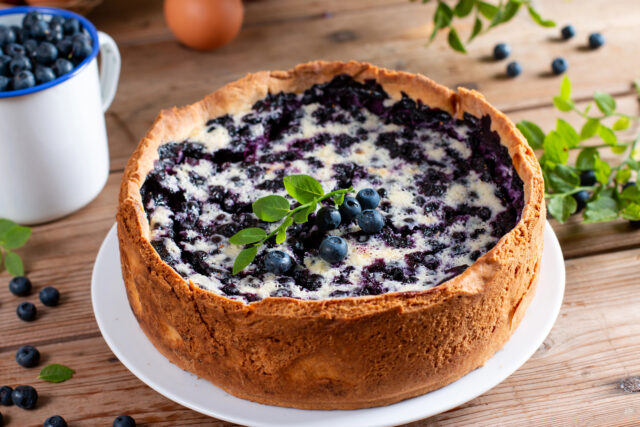 Hodvábny čučoriedkový cheesecake: dezert, ktorý očarí zmysly