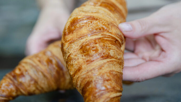 Slané croissanty z lístkového cesta: jednoduché pečivo, ktoré zaujme na prvý hryz