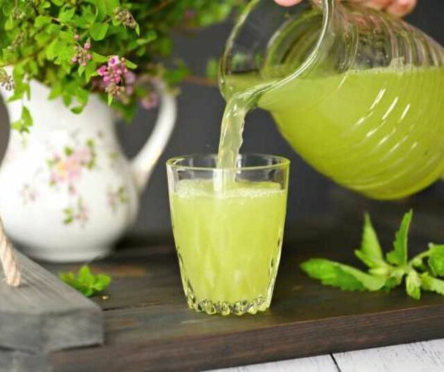 Medovkova limonada.jpg