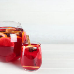 Nealkoholická ovocná sangria: Letný hit, ktorý si vychutná celá rodina