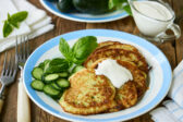 Nadýchané placky z cukety – rýchly recept na letné dni