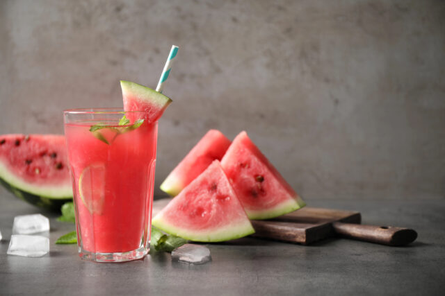 Osviežujúca letná melónová limonáda