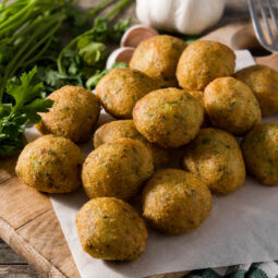 Chrumkavé cuketové krokety – rýchly recept na spracovanie úrody