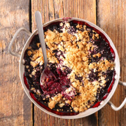 Crumble – sladká bodka, ktorá vás rozmazná kedykoľvek v roku