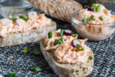 Nátierka zo šunkovej salámy: Rýchly recept na lahodnú klasiku, ktorá nikdy nesklame