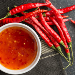 Sweet chilli omáčka – exotika, ktorá doma získa čestné miesto