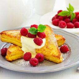 Sladké ráno so škoricou a vanilkou: Francúzsky toast ako dokonalý štart dňa