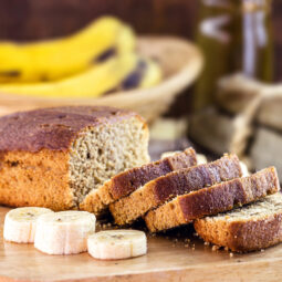Banánový chlebík – jednoduchý a voňavý dezert z prezretých banánov